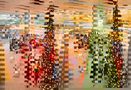 High Res Atrium Christmas Party 28 (1)